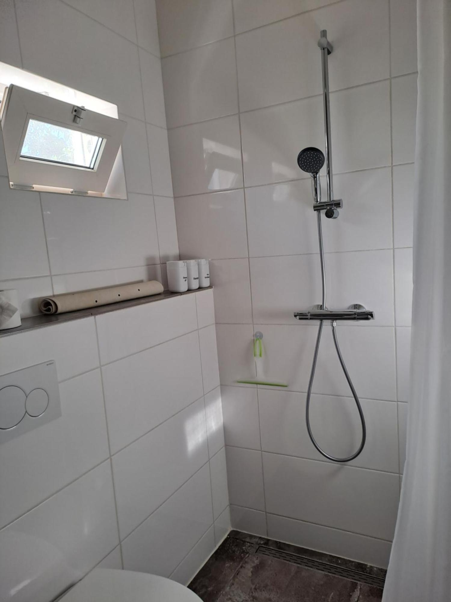 B&B Ut Kantuurke Neer エクステリア 写真